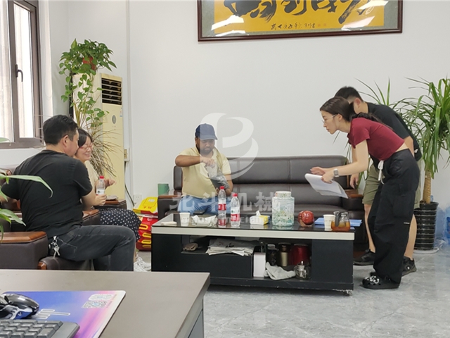 孟加拉国新客户走进蜜桃视频污在线观看机械